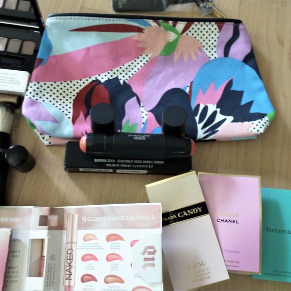 NEW LAUDER, MAC, URBAN DECAY, PHILOSOPHY, COSMETICS - Picture 11 of 12